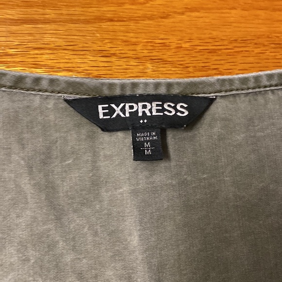 Express Top - Picture 2 of 2